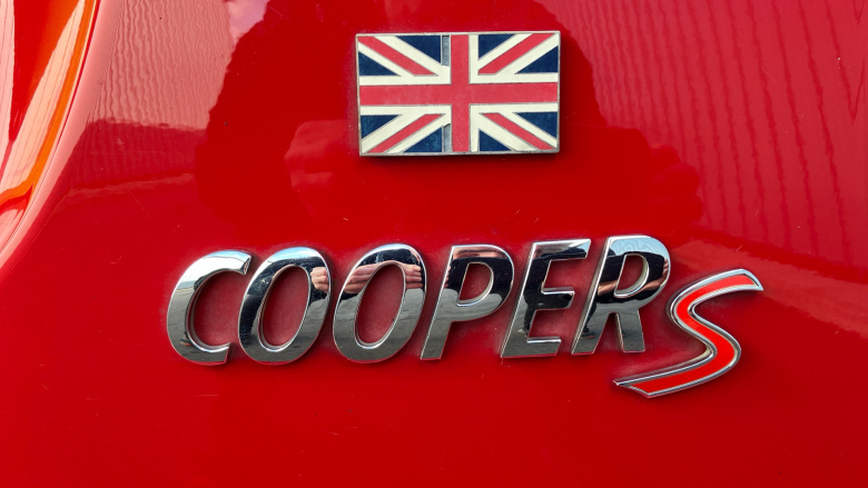 MINI Convertible 2.0 Cooper S Sport II 2dr Auto Petrol Convertible